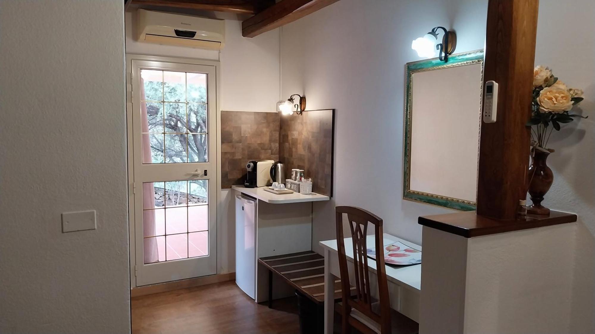 Li Muntigeddi B&B San Teodoro  Exterior foto